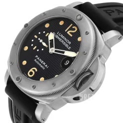 Contemporary Luminor Submersible Svart/Gummi Ø44 mm